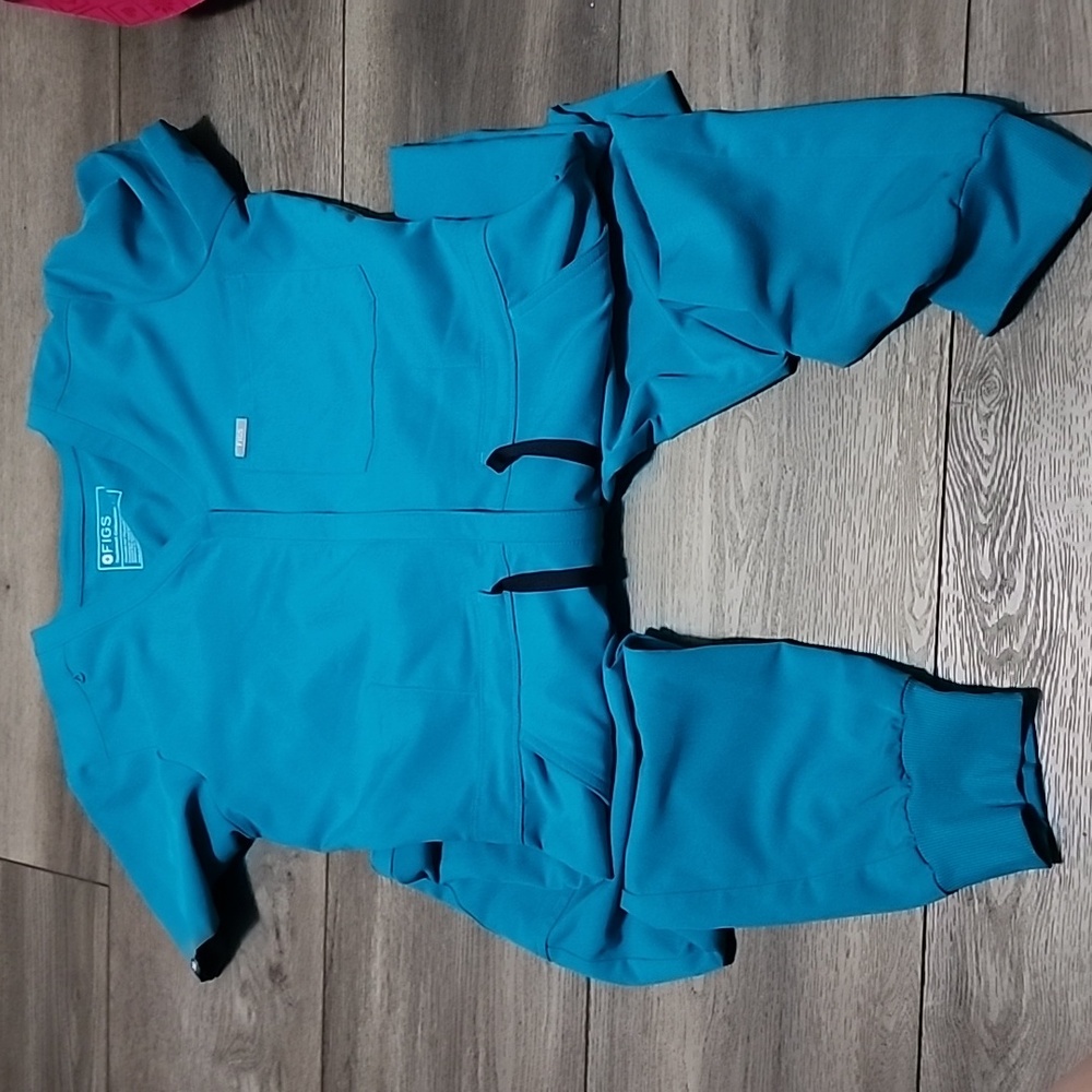 Figs Catarina ScrubJumpsuit Jumpsuit - Picture 2 of 2